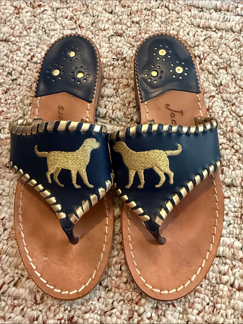 Jack Rogers Leather Thong Sandals with Gold Dog Motif size 6